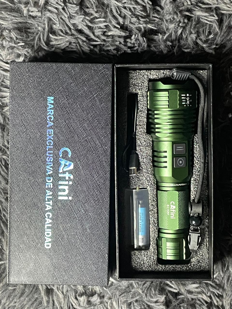 🔦 Linterna Cafini® Ultralight – ¡Iluminación, energía y versatilidad total!